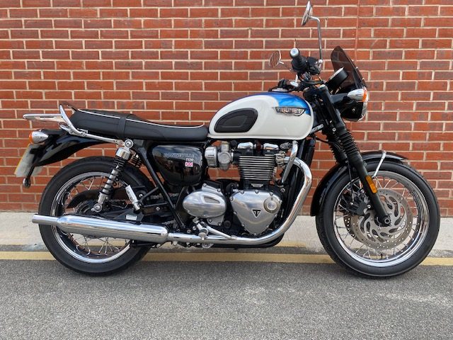 YX69OTG - TRIUMPH BONNEVILLE T120